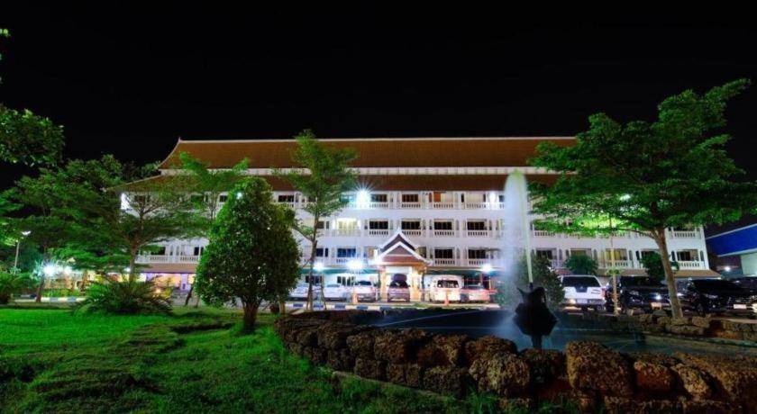 Amornsukhothai Hotel Buitenkant foto