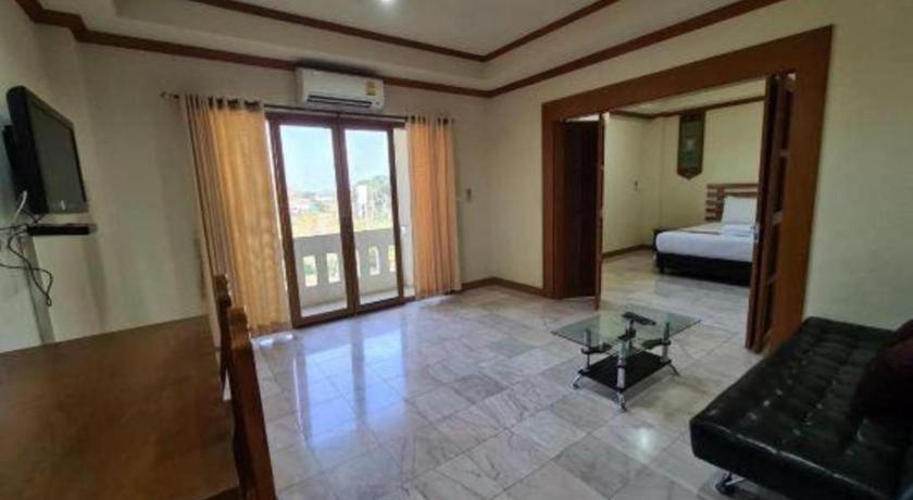 Amornsukhothai Hotel Buitenkant foto