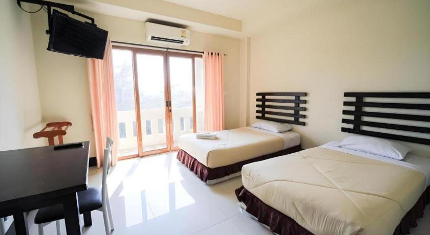 Amornsukhothai Hotel Buitenkant foto