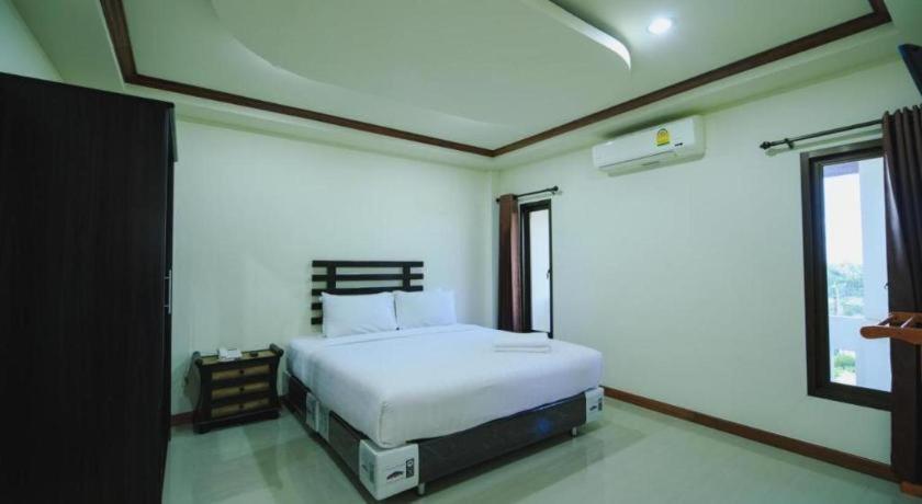 Amornsukhothai Hotel Buitenkant foto